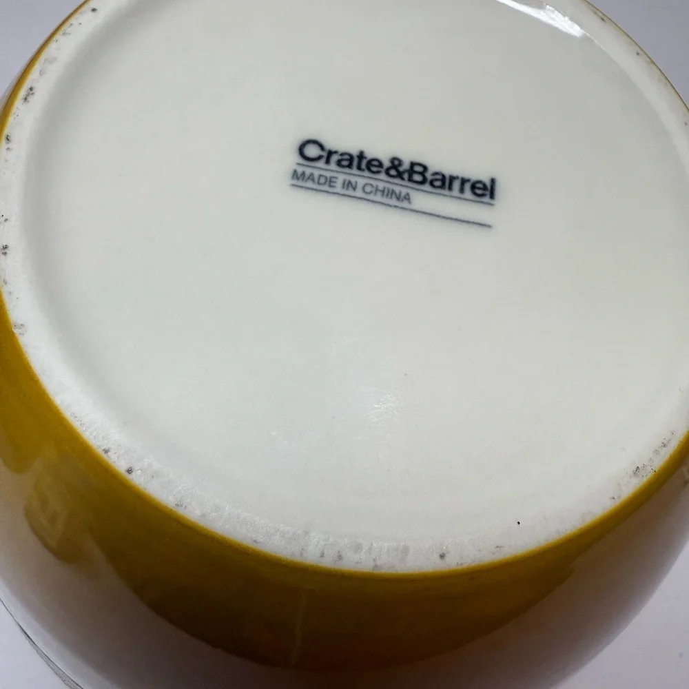 Crate & barrel nesting mixing bowl yellow gold band